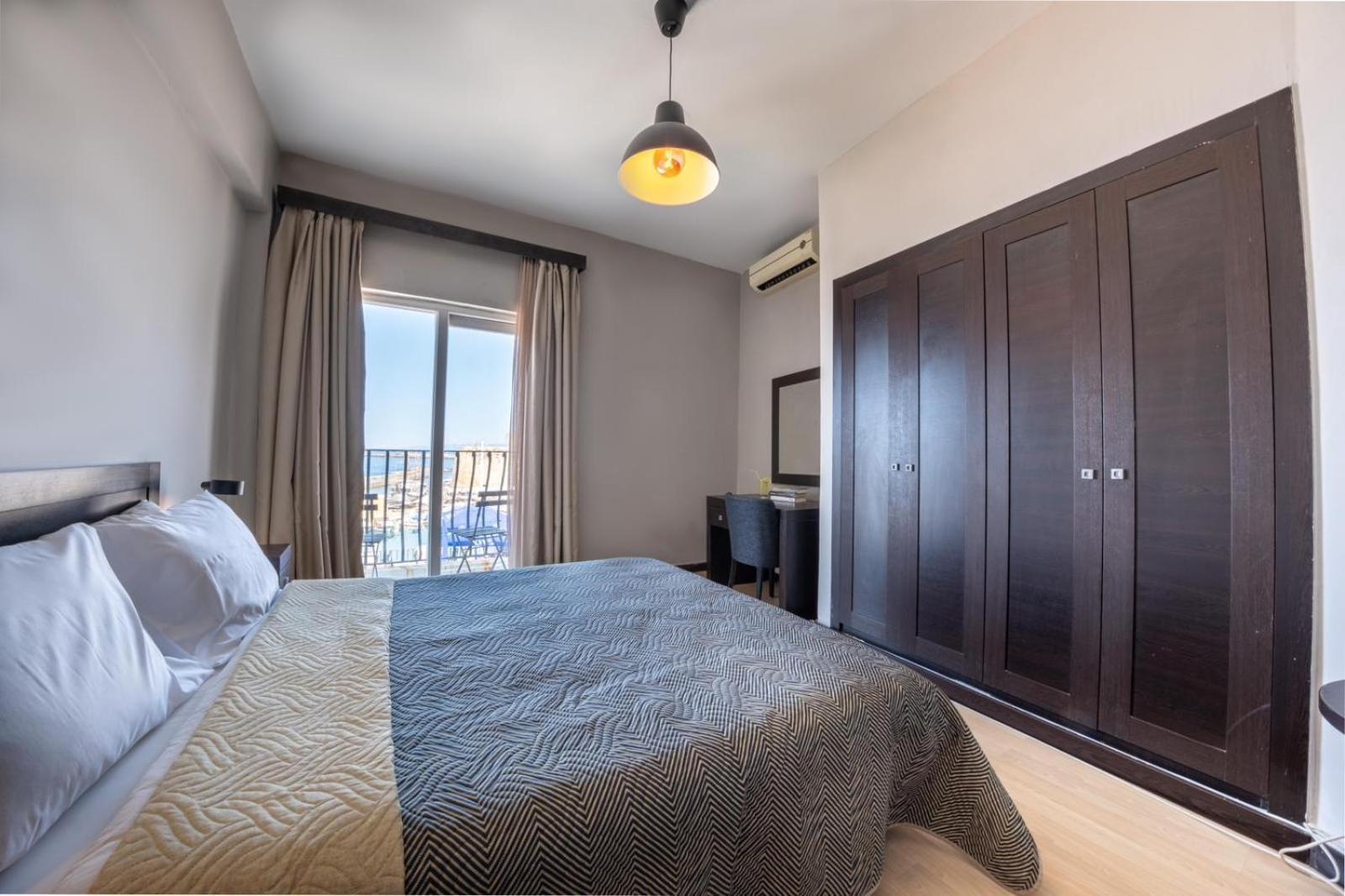 Kyrenia British Harbour Hotel Экстерьер фото