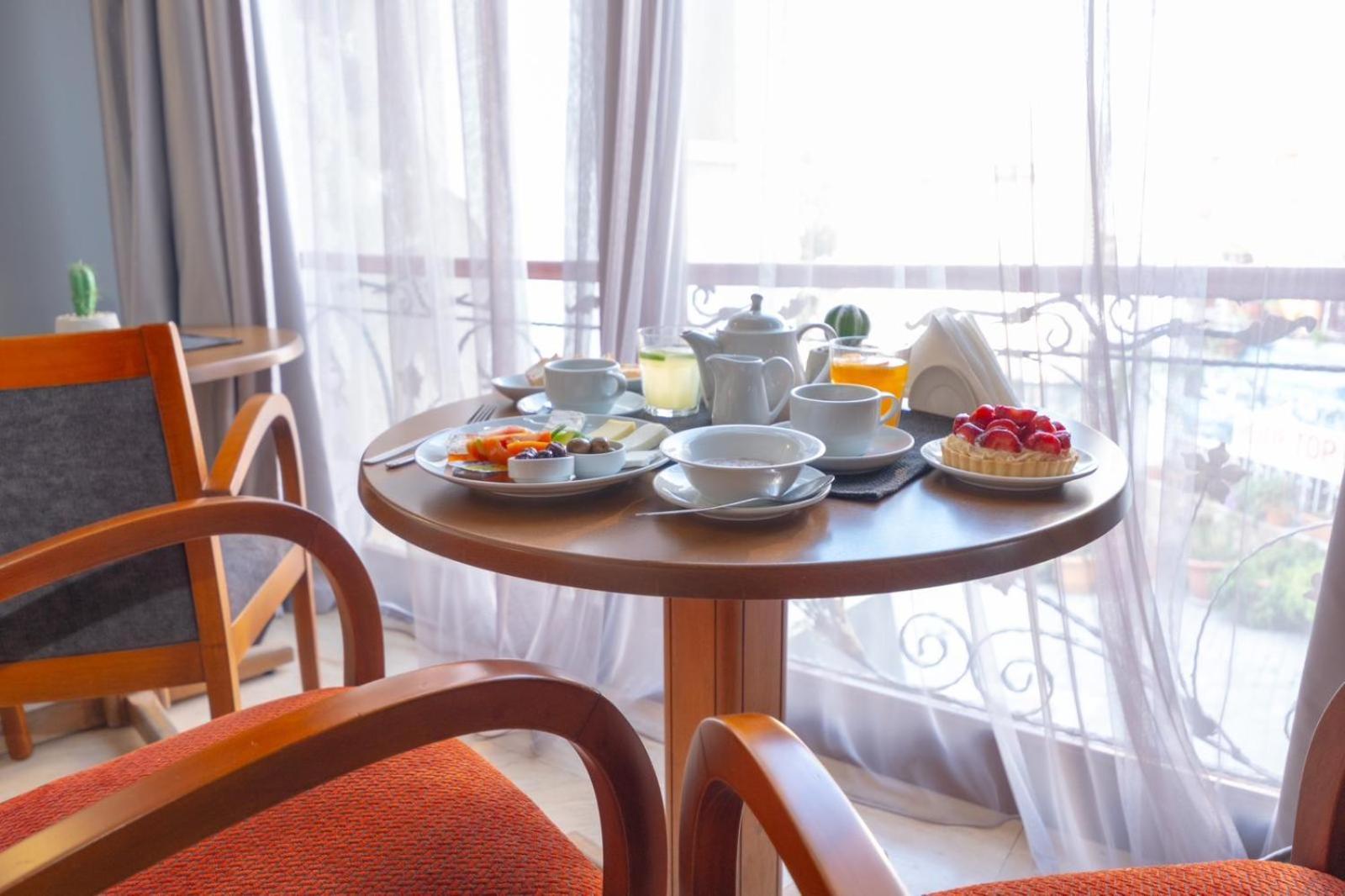 Kyrenia British Harbour Hotel Экстерьер фото