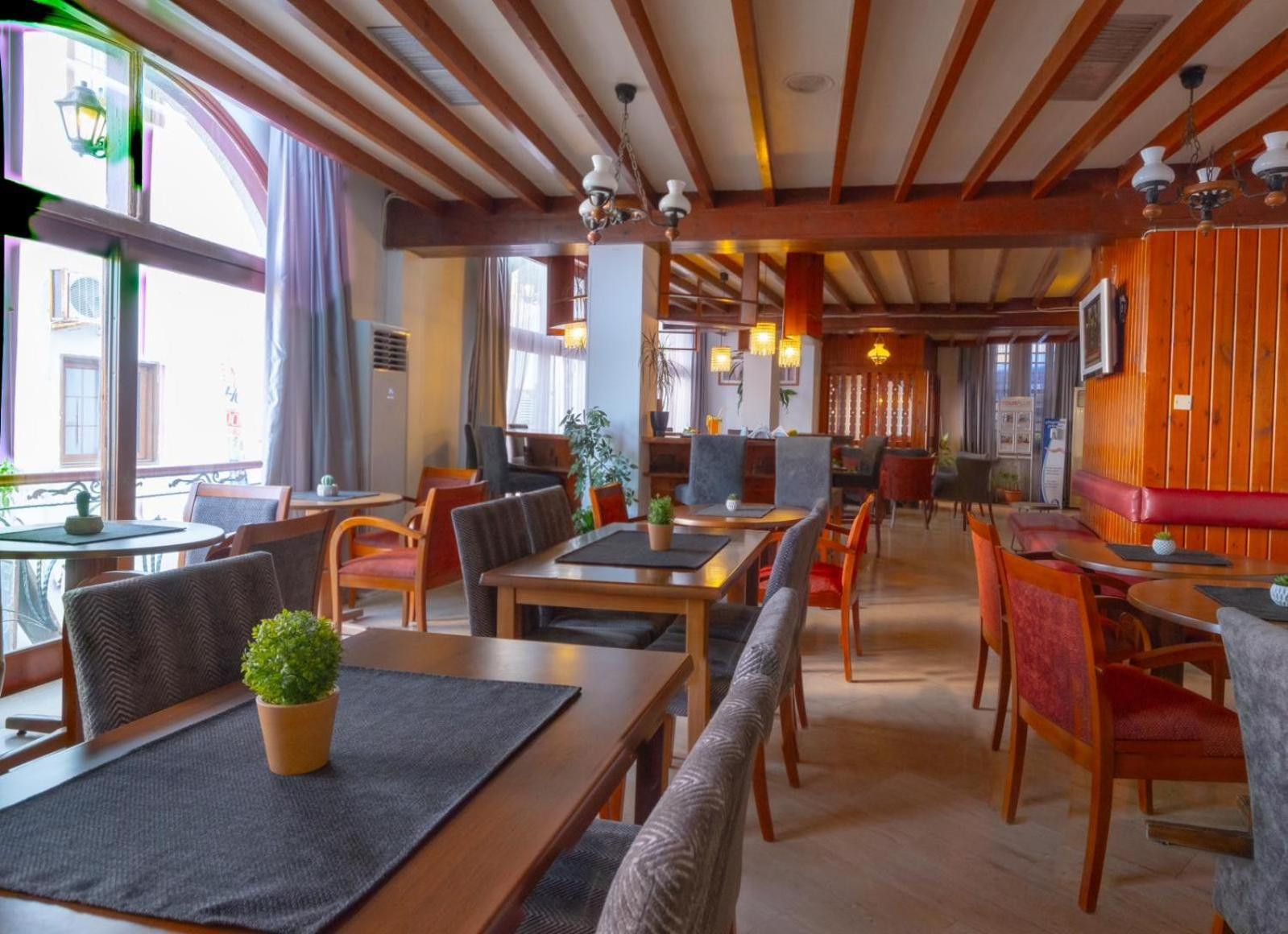 Kyrenia British Harbour Hotel Экстерьер фото