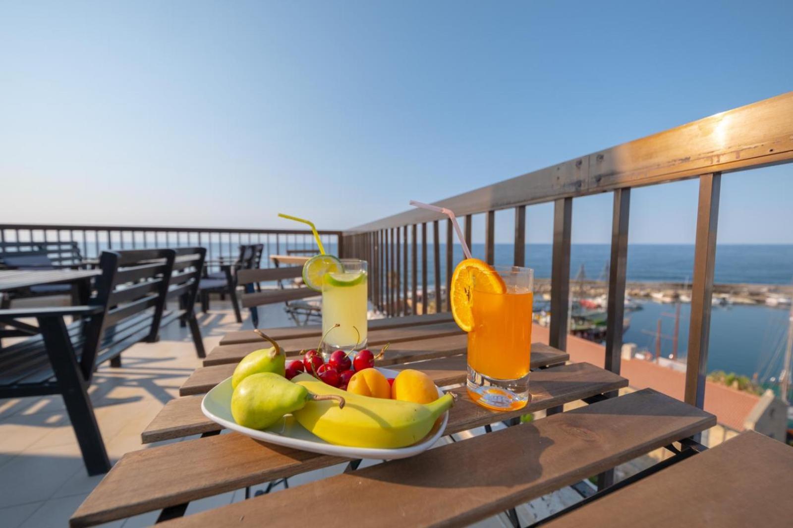 Kyrenia British Harbour Hotel Экстерьер фото